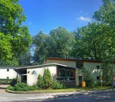 Jugendherberge Ernst Reuter Glienicke/Nordbahn Exterior photo